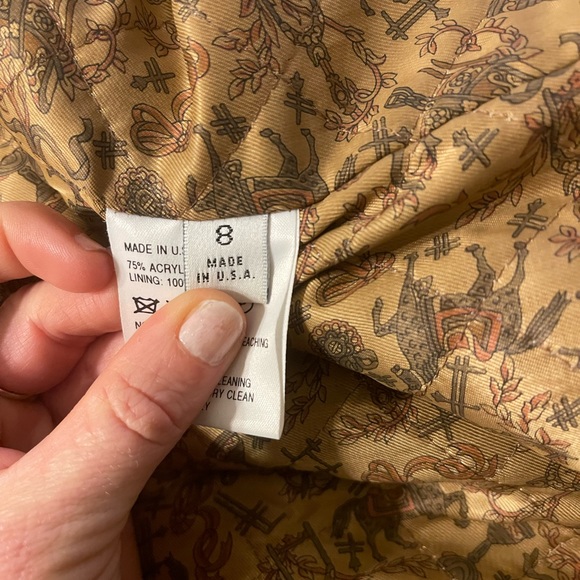 St John, faux fur coat - Picture 9 of 10